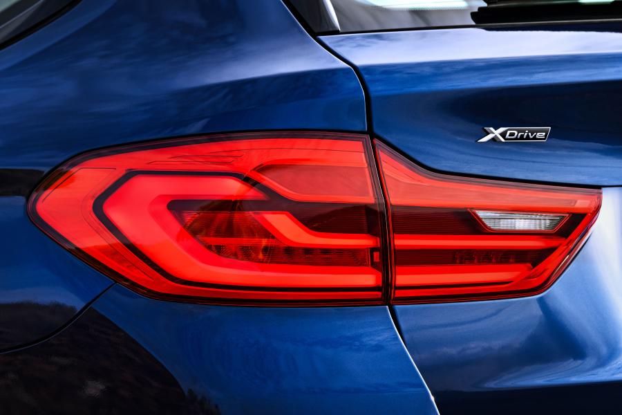 Детали экстерьера BMW 530d xDrive Touring M Sport 2017 года  (WW) (фото 21 из 78)